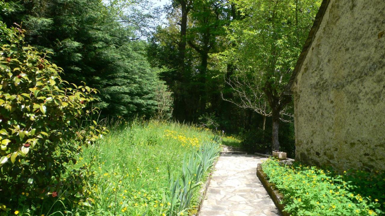 Gite Au Bord De La Riviere Gijou Saint-Pierre-de-Trivisy Eksteriør bilde